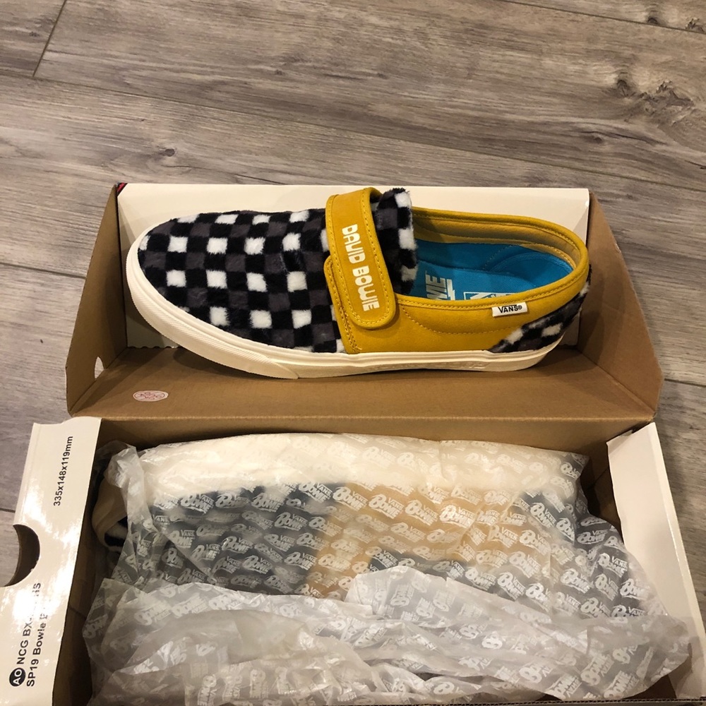 David Bowie Vans Dora